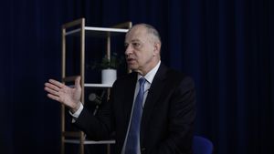 VIDEO INTERVIU Mircea Geoană: Încă stau foarte bine în sondaje / Sunt pe locul trei / N-am avut niciun fel de moment iluzia că vom rămâne acolo sus / Ce spune despre Ciolacu, Simion și Ciucă