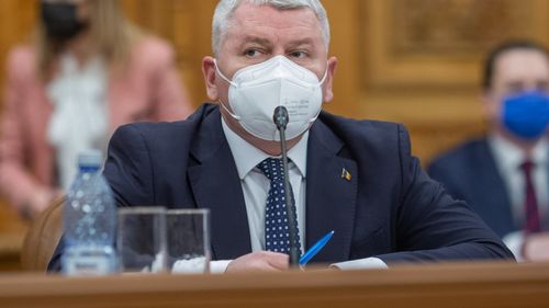 Dan Barna, despre Florin Roman, acuzat de plagiat în lucrarea de dizertație: „Premierul Ciucă ar trebui să știe care sunt consecințele dacă pleci la luptă cu un soldat neinstruit, mincinos și obraznic”