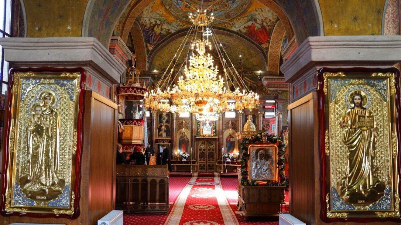Vinerea Mare. Ce semnificație religioasă are ziua în care se înconjoară biserica