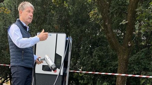 George Scripcaru, fostul primar al Brașovului, achitat într-un dosar de șantaj / Era acuzat că ar fi cerut ca în autobuzele din oraș să nu ruleze spotul electoral al unui alt partid politic / Sentința nu e definitivă