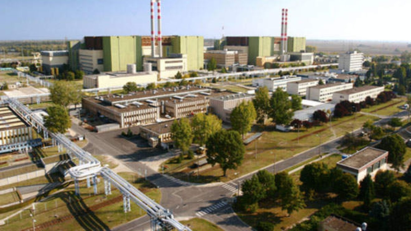 Ungaria a oprit trei din cele patru reactoare ale centralei nucleare de la Paks pentru că apele Dunării, folosite la răcirea reactoarelor, sunt prea calde