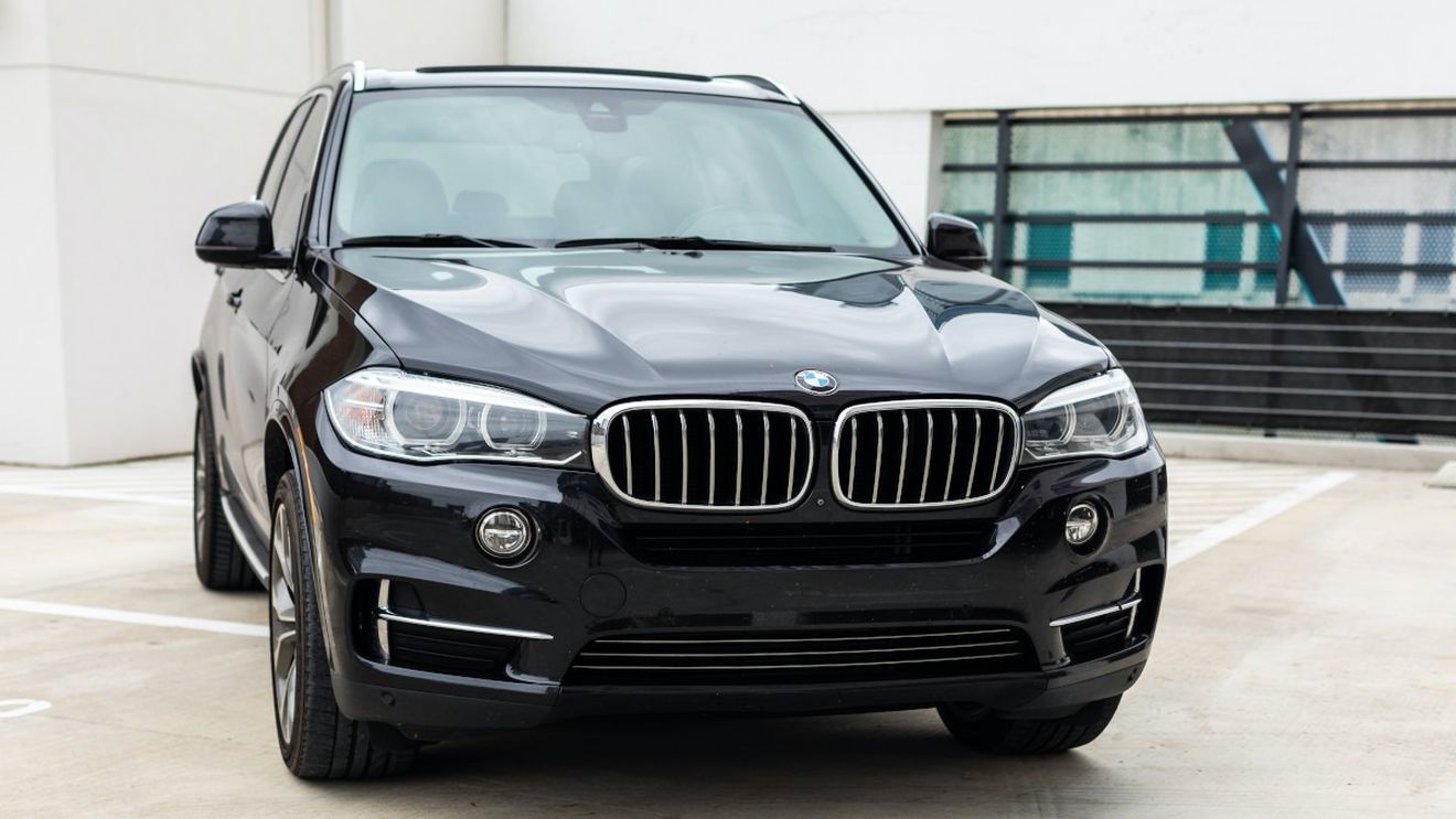 BMW recheamă peste 720.000 de vehicule pe piaţa americană din cauza riscului producerii unui scurtcircuit