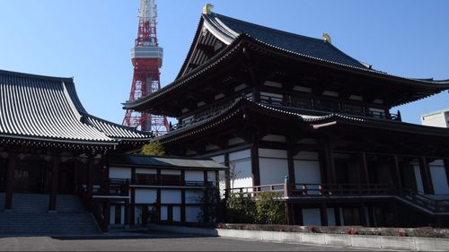 Funeraliile fostului premier Shinzo Abe au loc la Tokyo, într-un templu budist vechi de 600 de ani/ Trupul neînsuflețit va fi incinerat și depus în templul care găzduiește mormintele a șase shoguni