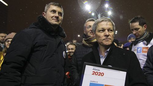 UPDATE Un grup de aleși USR PLUS, scrisoare de susținere a programului propus de Dacian Cioloș: ”Riscăm să sfârșim în irelevanță”/ În scrisoare este folosit numele vechi al partidului, USR PLUS, în loc de USR