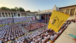 Context.ro: Rețeaua minciunilor de AUR / Zeci de site-uri și conturi de Facebook umflate cu bani ca să amplifice propaganda și conspirațiile