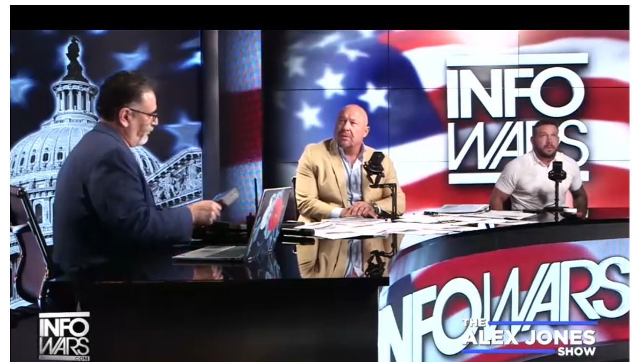 Curtea Supremă respinge apelul lui Alex Jones privind plata a 1,4 miliarde de dolari pentru defăimare / Jones a intrat în faliment la sfârșitul anului 2022, iar avocații săi au declarat judecătorilor că "reclamanții nu au nicio speranță posibilă de a încasa" întreaga sentință