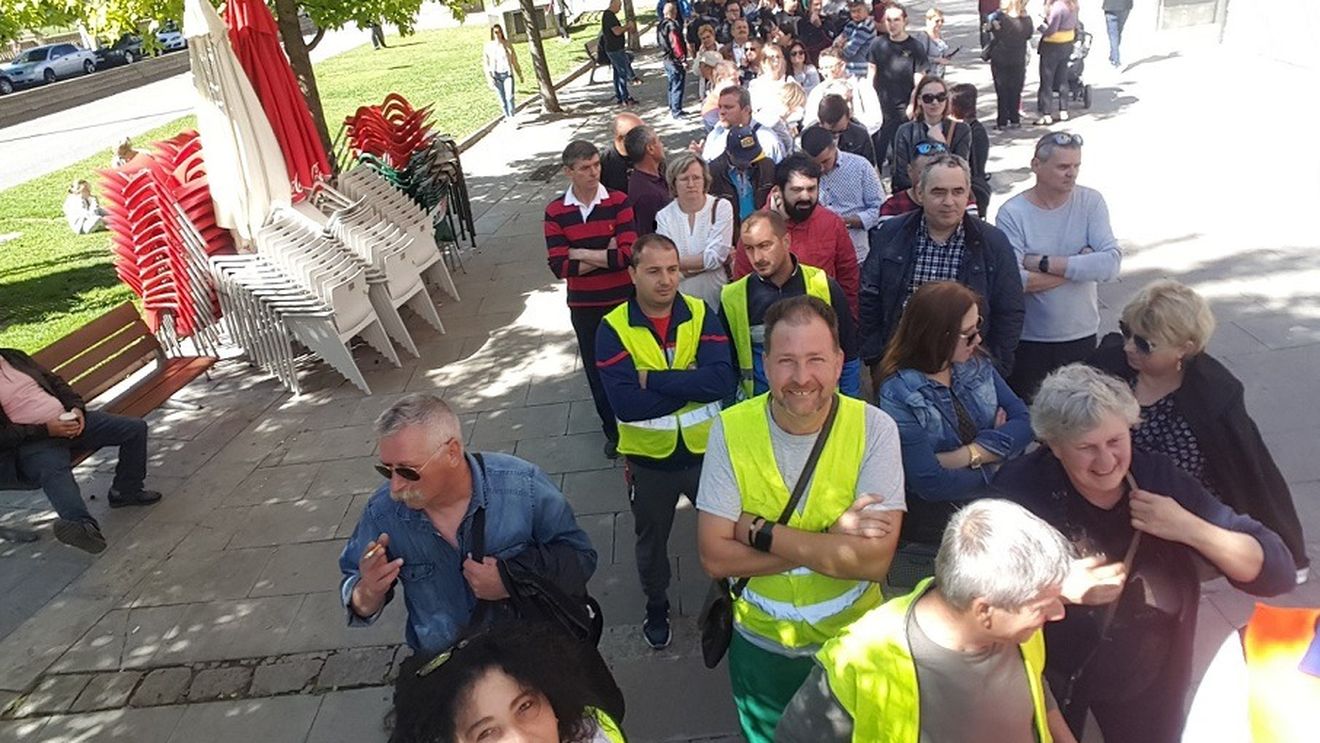 Petiție online pentru deschiderea de cabine de vot în punctele de trecere a frontierei destinate șoferilor de TIR, microbuzelor și autocarelor cu români în tranzit