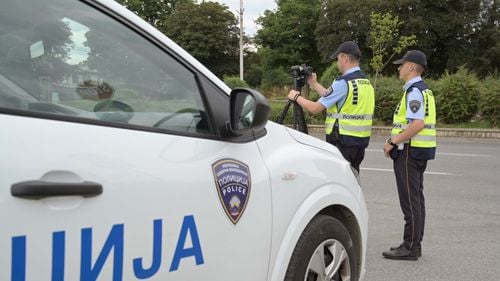 Macedonia de Nord: 17 polițiști reținuți, după ce ar fi ajutat doi deținuți să evadeze. Unul dintre ei era condamnat pentru crimă