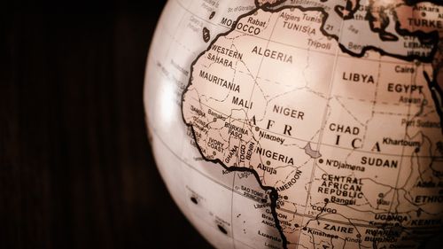 Nigeria a întrerupt furnizarea electricităţii către Niger, în urma sancţiunilor decise de statele vest-africane / Negocieri înaintea unei posibile acţiuni militare împotriva puciştilor
