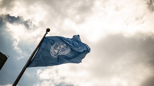 ONU trage un semnal de alarmă împotriva întoarcerii „dictatorilor” şi denunţă „asfixierea” drepturilor omului