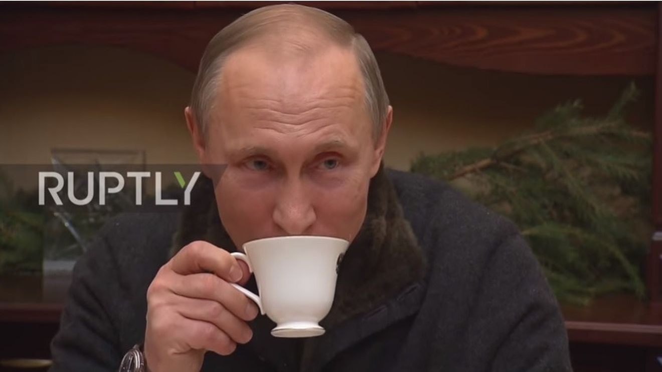 Vladimir Putin s-a vaccinat împotriva Covid-19, fără însă a preciza serul administrat
