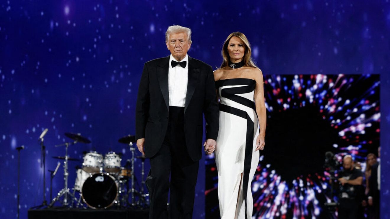 Donald Trump o numește pe Melania „vedetă de cinema” și laudă documentarul primei doamne: „Vă vine să credeți? Filmul acela a fost foarte popular” / Ce părere au avut criticii