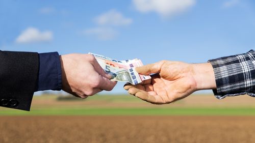 Delegațiile României și Bulgariei au pledat, la AgriFish, pentru interesele financiare ale marilor fermieri / Comisarul Wojciechowski: „Creșterea ajutoarelor de stat ar putea crea perturbări majore în rândul statelor membre”