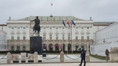 Polonia acuză Rusia că încearcă să intervină în alegerile prezidențiale: GRU și FSB caută polonezi dispuși să influențeze campania, oferindu-le 3.000-4.000 de euro pentru a răspândi dezinformări