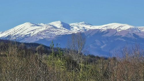 Zăpadă de peste jumătate de metru pe Vârful Omu / Sunt posibile avalanşe în munţii Făgăraş şi Bucegi