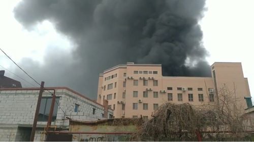VIDEO Incendiu de proporții la o clădire FSB din sud-vestul Rusiei, în urma unei explozii. Cel puţin o persoană a murit şi două au fost rănite