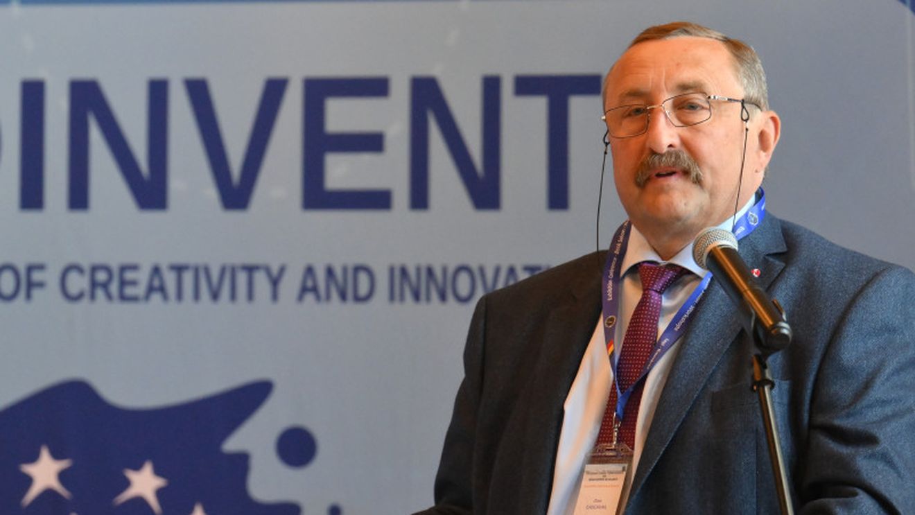 Dan Caşcaval, senator PSD şi rector al Universităţii ”Gheorghe Asachi” din Iaşi: Nu înţeleg de ce printre primele măsuri anunţate sunt tocmai bursele studenţilor / Încă se poate purta un dialog, dar nu în stradă