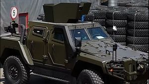 FOTO VIDEO Primele blindate Cobra II produse integral la Mediaș au ieșit de pe linia de fabricație / Cum arată vehiculele / Aici urmează să se producă aproape 800 de vehicule pentru armată