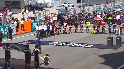 VIDEO Accident teribil la cursa Moto3 de la Sepang / Doi piloţi au fost transportaţi la spital