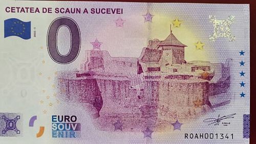 Muzeul Național al Bucovinei emite bancnota de 0 euro. ”Este făcută exact ca o bancnotă euro din hârte de bumbac, cu hologramă și fir de siguranță, cu număr de serie diferit pentru fiecare bancnotă” / Costă 18 lei