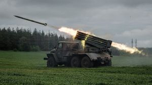 LIVE Ziua 167 de război. Explozii în apropierea unei baze militare rusești din Crimeea / Înaintea exploziilor, în baza aeriană se aflau 12 avioane Su-24, 10 Su-30SM și un Il-76 / Rusia susține că a lovit un depozit cu sisteme HIMARS și obuziere M777