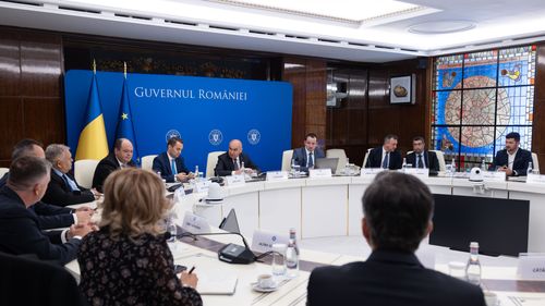 Plafonarea adaosului comercial la alimentele de bază: Reprezentanții marilor magazine afirmă că, principial, nu sunt de acord cu intervenția statului în economie, dar anunță că vor respecta decizia Guvernului