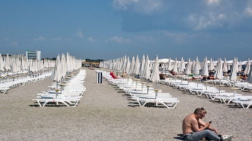 Travelminit.ro: Preţul mediu pentru două nopți de cazare de Sfânta Maria începe de la 797 de lei / Cele mai populare destinaţii din ţară: Eforie Nord, Costineşti, Mamaia şi Neptun