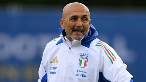 Euro 2024: Luciano Spalletti rămâne selecționerul Italiei, în ciuda dezamăgirii de la Euro