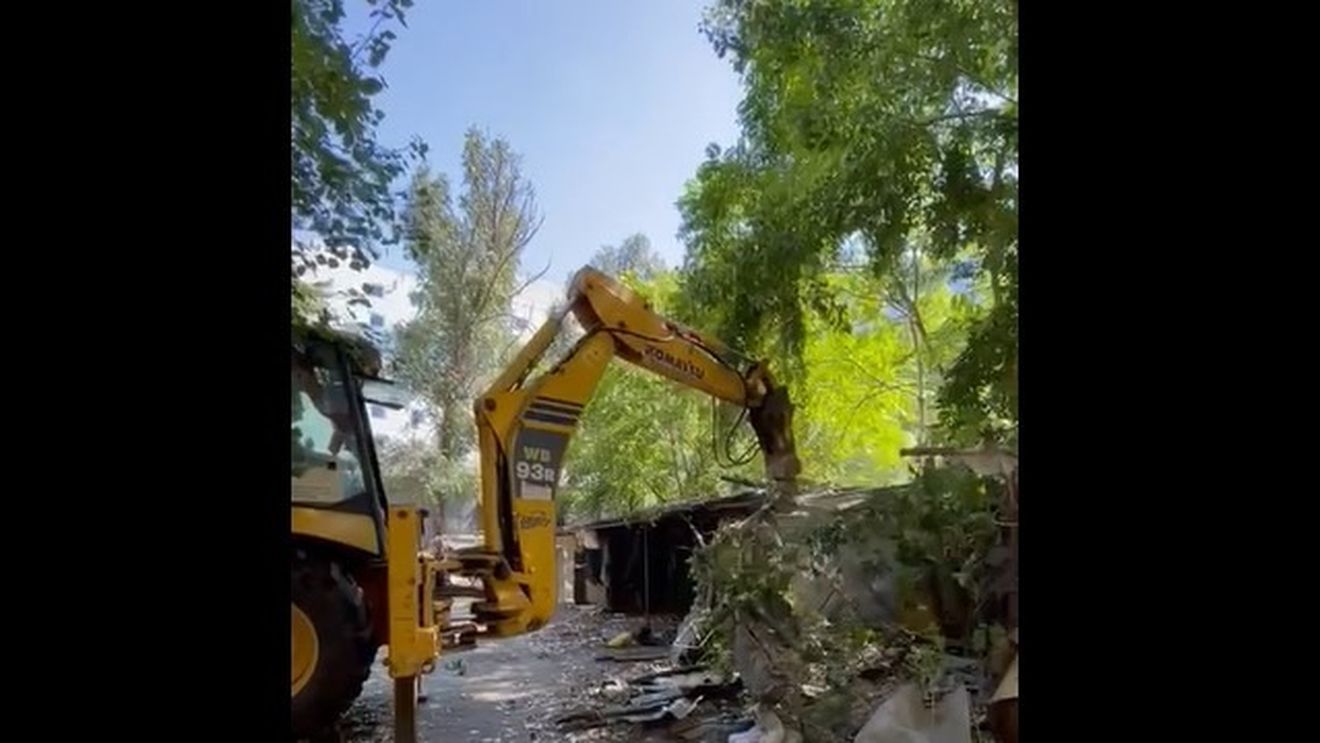 Clotilde Armand anunţă că a început desfiinţarea a zeci de garaje şi construcţii ilegale din zona Gării de Nord şi Palatul CFR / Vor fi amenajate, ulterior, spaţii verzi şi locuri de parcare de reşedinţă