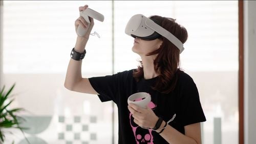 Psihiatru: Singurătatea şi dependenţa de internet, printre principalele probleme din domeniul sănătăţii mintale ale acestui secol / Tinerii vor dezvolda ADHD, tulburări din spectrul autist pentru că trăiesc într-o lume virtuală