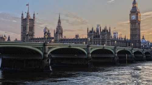 Un spectacol de teatru cu reprezentații rezervate persoanelor de culoare stârnește polemici la Londra