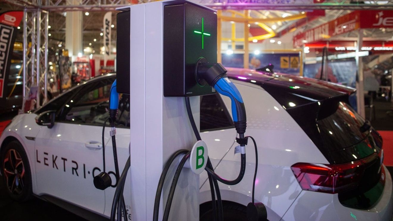 Tanczos Barna: România va avea 18.000 de staţii de încărcare pentru vehiculele electrice, în 4-5 ani