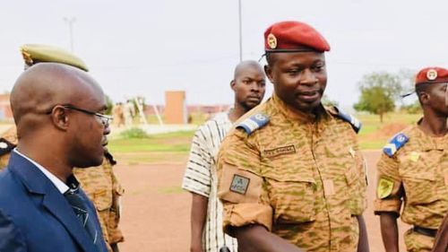 Liderul din Burkina Faso spune că situația de securitate va dicta calendarul de tranziție spre democrație al țării / Statul vest-african se confruntă cu o insurecție a grupărilor asociate cu Al-Qaeda și ISIS