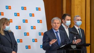 Cioloş, după ce a fost atacat la Congresul USR: Am făcut și eu greșelile mele. Dar dacă domnii Drulă și Orban nu și le asumă pe ale lor, nu vom avansa în asanarea politicii românești. Problema era că și Florin Cîțu s-a dovedit la fel de slab și problematic cum se dovedise a fi și Ludovic Orban