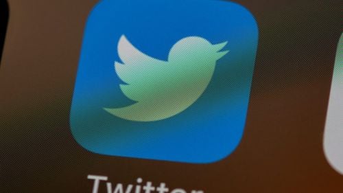 Twitter a eliminat o postare a Ambasadei Rusiei la Londra care transmitea că atacul asupra maternității din Mariupol a fost înscenat