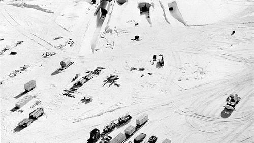 Proiectul Iceworm: Armata americană a încercat să construiască un oraș nuclear secret sub gheața Groenlandei