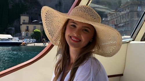 EXCLUSIV Noi detalii despre triunghiul periculos Negoiță-Docuz-Ciolacu din licitația de 27 de milioane de euro: Legături care conduc spre Sorina Docuz, apropiata premierului Ciolacu / Rețeaua de oameni și firme din Buzău, cu epicentrul în comuna Racovițeni