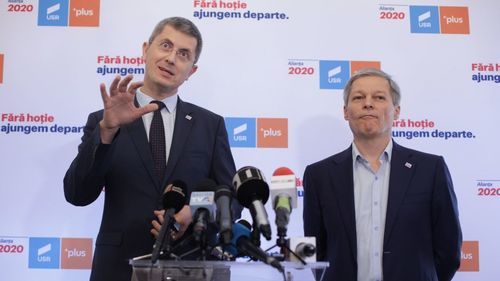 Ședința conducerii Alianței USR PLUS, în care urma să se discute despre fuziune, a fost amânată pentru vinerea viitoare / USR nu vrea fuziune înaintea alegerilor locale și parlamentare de anul viitor