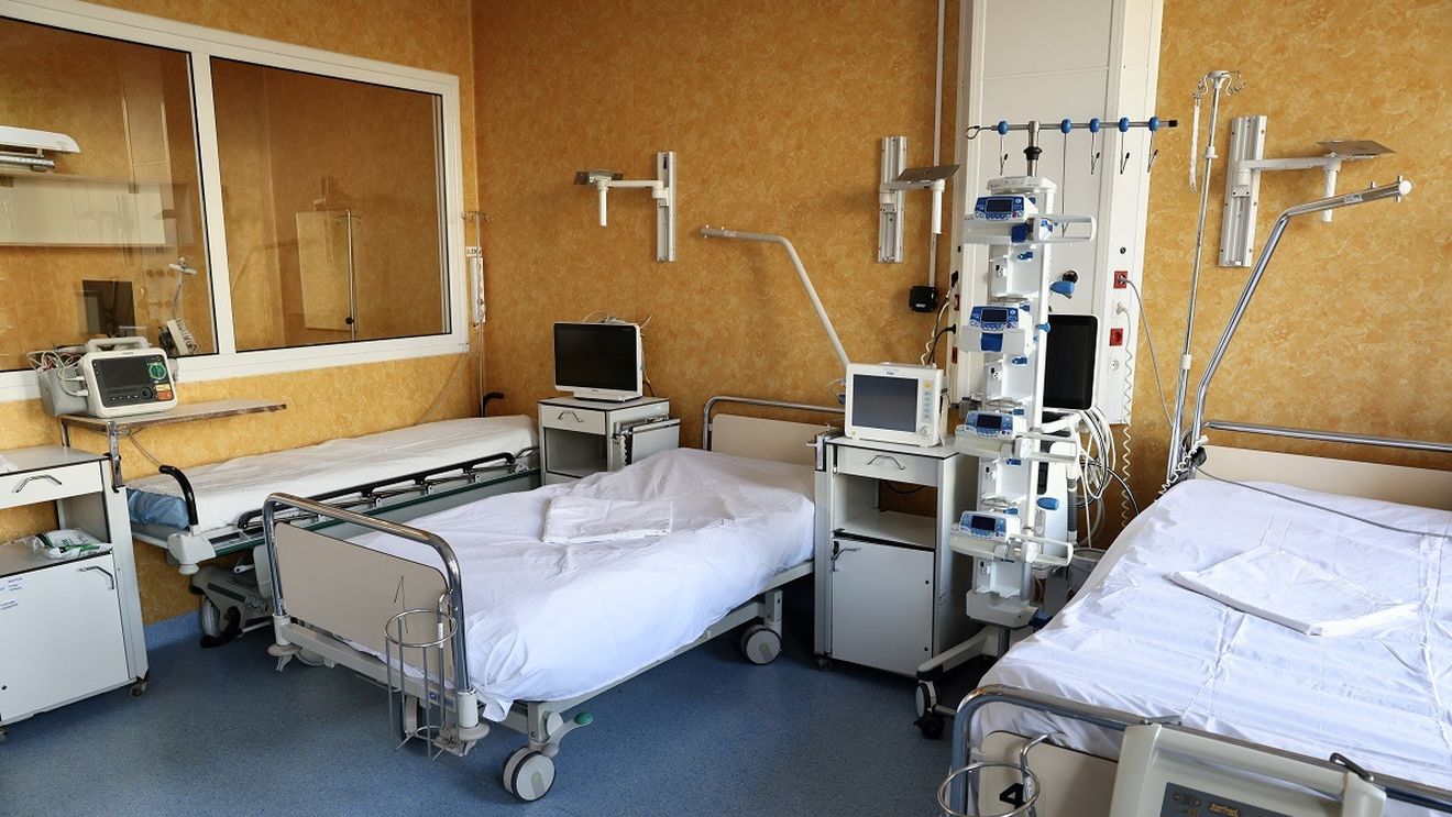 Mănăstirea Florești, amendată cu 40.000 de lei. Autoritățile suspectează că alimentele trimise la un spital au dus la moartea a trei pacienți