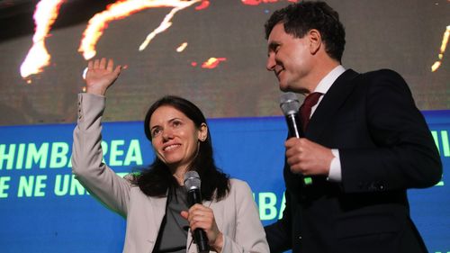 Mirabela Grădinaru a votat în altă secție decât Nicușor Dan, ceea ce înseamnă că are alt domiciliu în buletin / Președintele: ”Rămânem datori cu un răspuns, nu există probleme în familia noastră”