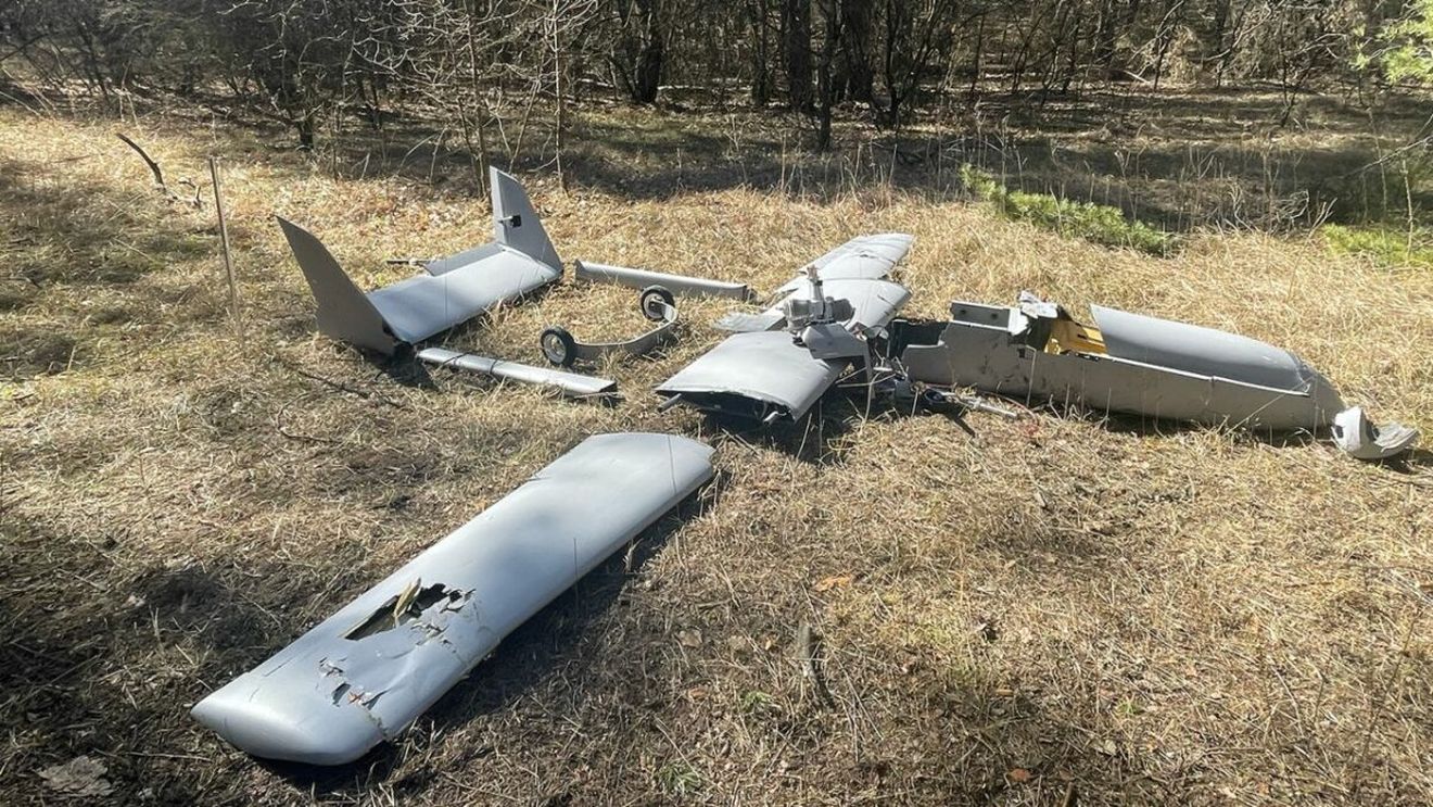 CNN: Militari ucraineni susţin că au descoperit resturile unei drone de fabricaţie chineză, modernizată şi înarmată, care a fost folosită de Rusia