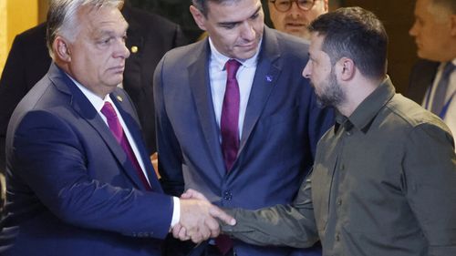 Miniştrii de externe ucrainean şi ungar vor avea o întâlnire pentru a pregăti un posibil summit Zelenski-Orban / Cei doi nu au avut nicio întâlnire de când a început războiul
