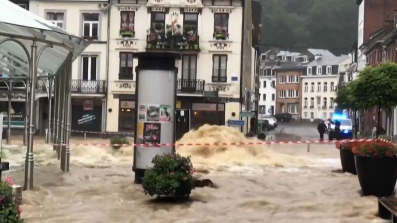 Mark Rutte: Intemperiile care au afectat în ultimele zile Europa sunt „fără nicio îndoială” o consecinţă a schimbărilor climatice