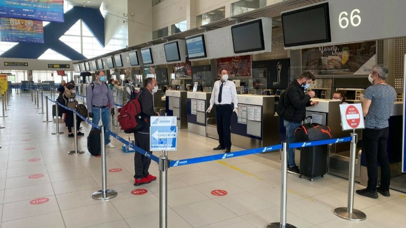Cum a scăzut traficul aerian în România, în 2020, în an de pandemie