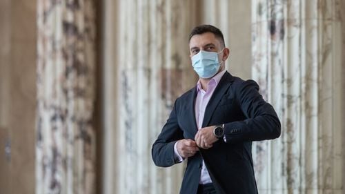 Elisabeta Lipă îl critică pe ministrul Eduard Novak pentru că nu a fost prezent la primirea oficială a medaliaților la canotaj: Dacă respecți performanța, faci un gest. Noi nu am văzut acest gest. Ai niște obligații când ești ministru