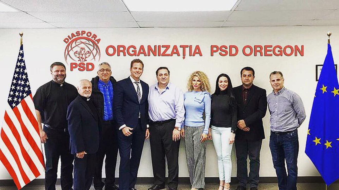 Ilan Laufer, acuzat că a trucat o fotografie cu românii din SUA pe care ar fi adăugat sigla PSD Oregon
