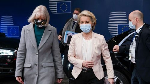 Ursula von der Leyen, după ce a fost testată de două ori negativ pentru Covid-19, își reia activitatea