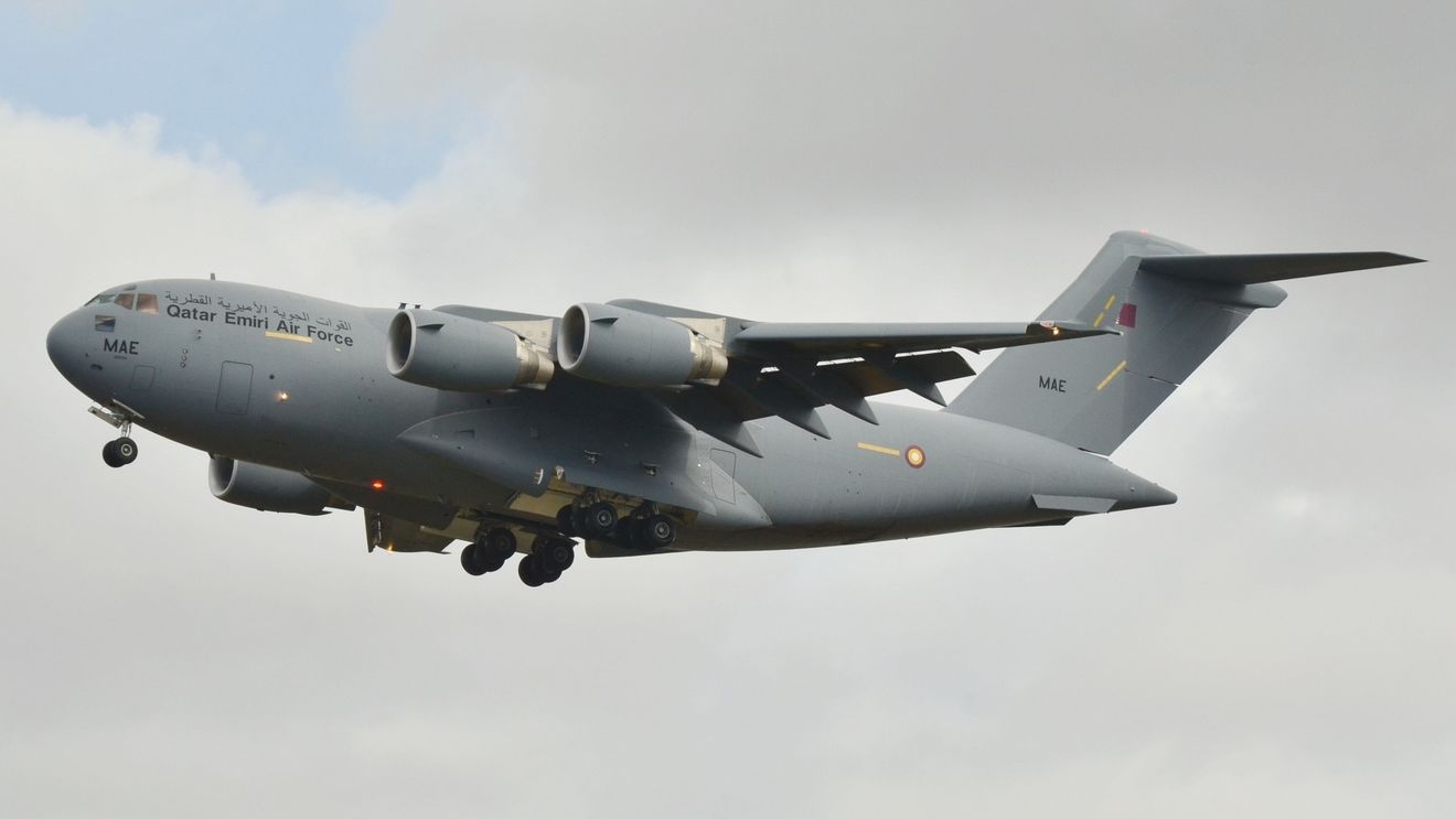 Un avion C-17A a zburat peste Pacific cu un submarin la bord. Ghost Shark, proiectul militar din secolul următor