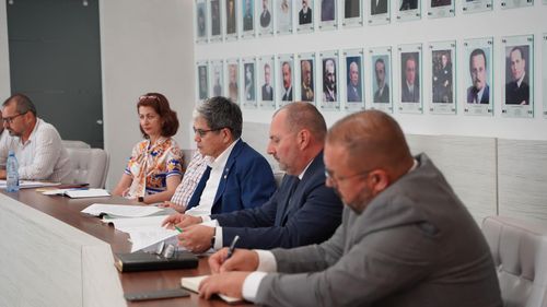 Marcel Boloş: Promisiunile pe care le-am făcut sindicatelor din finanţe au fost ghidate de responsabilitatea noastră în raport cu dezvoltarea economică echilibrată şi sustenabilă a ţării