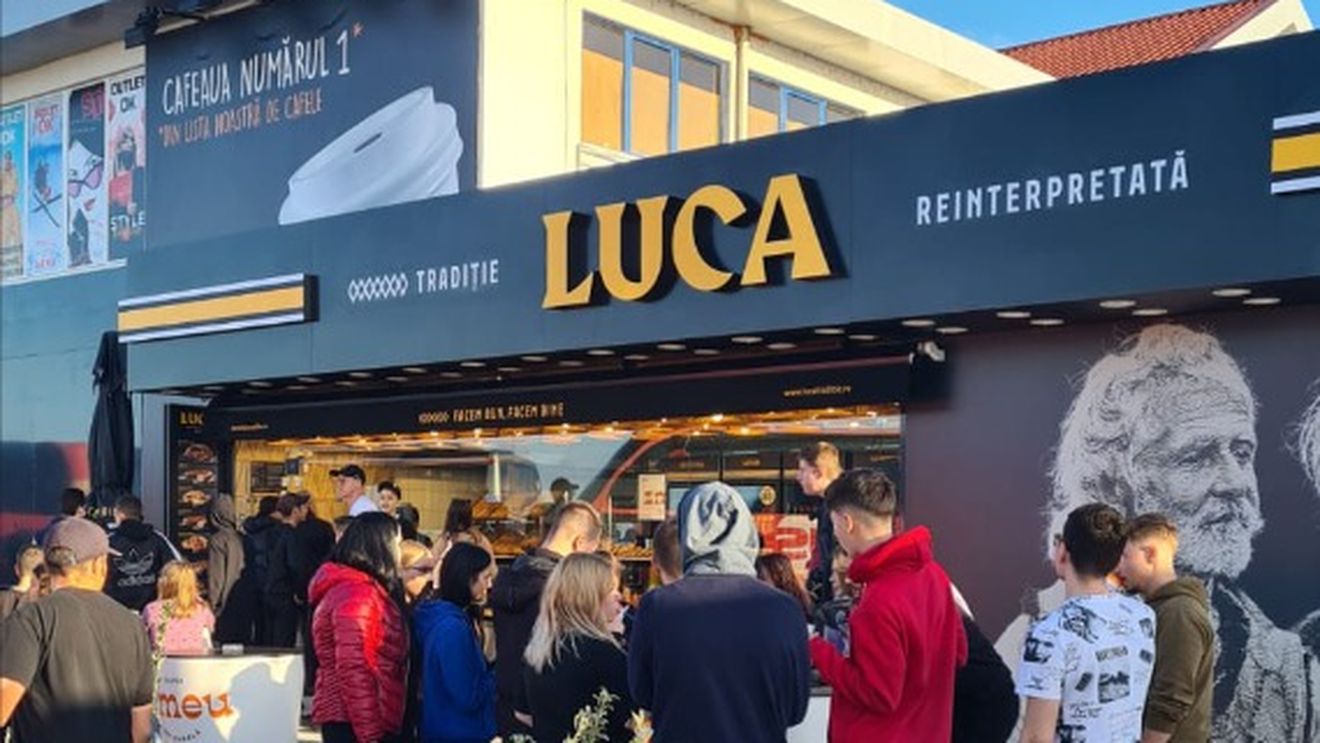 Pofta românilor pentru covrigi a crescut, în contextul unor prețuri din ce în ce mai mari la restaurante. Luca, Petru, Gigi și Matei, primele patru simigerii din țară, au raportat afaceri de aproape 760 milioane lei anul trecut